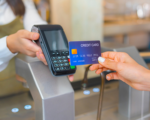 Simplifying Contactless Payments Through Credit Cards on Bajaj Markets