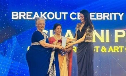 Savita Chhabra and Asha Parekh Honor Shalini Passi with Breakthrough Influencer Award at NDTV Indian of the Year 2024