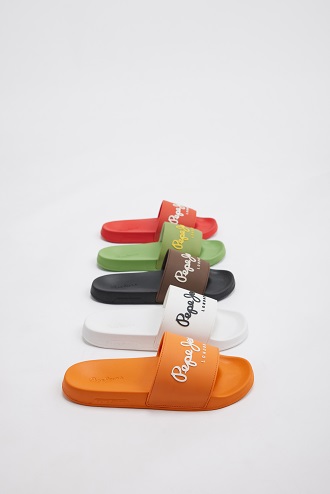 Pepe Jeans London Launches Sliders this Spring Summer ’25 Sliders: A Fusion of Style and Everyday Comfort