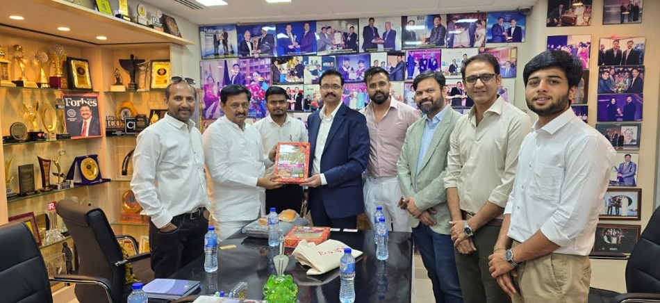 Ready-to-Guide Entrepreneurs to Export to Dubai – Dhananjay Datar