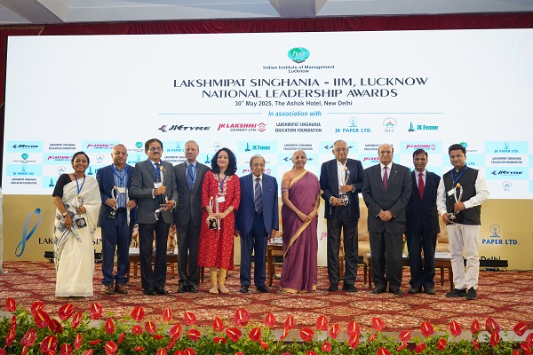 IIM Lucknow and JK Organisation Host Prestigious Leadership Awards, Honouring India’s Changemakers