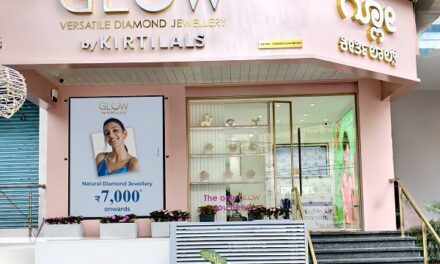 Glow by Kirtilals Dazzles with the Grand Opening of its New Showrooms at 4th Block, Jayanagar