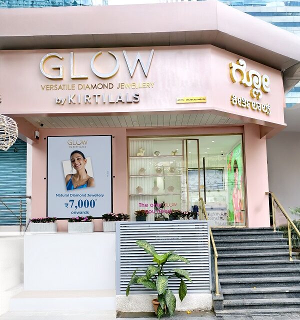 Glow by Kirtilals Dazzles with the Grand Opening of its New Showrooms at 4th Block, Jayanagar