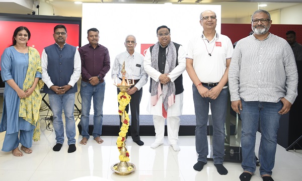 CamCom Celebrates 8th Anniversary with the Launch of AI& – World’s First Large Vision Model for Surface-agnostic Defect and Damage Assessments